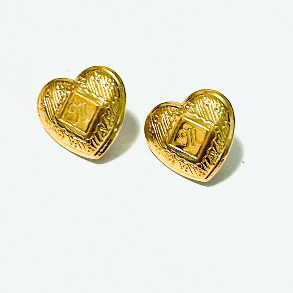 Gold Heart Earrings “M”